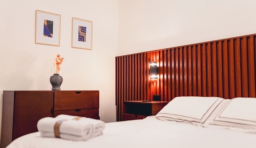 Deluxe Room, 1 Double Bed, Private Bathroom, Courtyard View