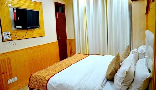 Superior Double Room, Balcony, Valley View