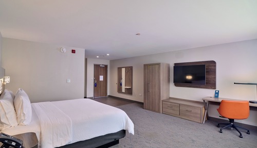 Standard Room, 1 King Bed (Extra Floor Space)