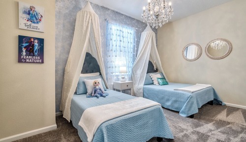 Family Apartment, Balcony