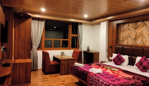 Deluxe Room, 1 King Bed