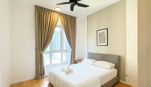 Deluxe Apartment, City View