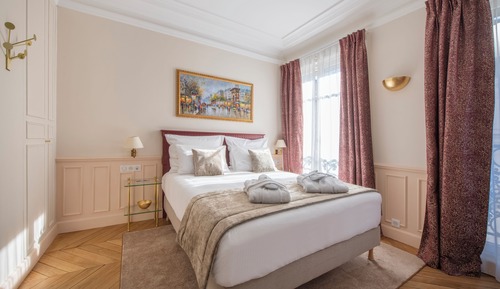 Deluxe Studio Suite (AMBER)