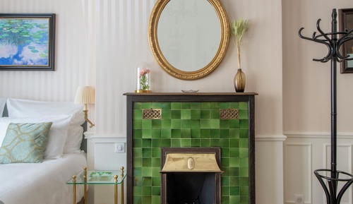 Deluxe Studio Suite (JADE)