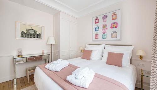 Deluxe Apartment, 2 Bedrooms (PINK QUARTZ)