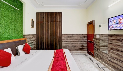 Deluxe Single Room