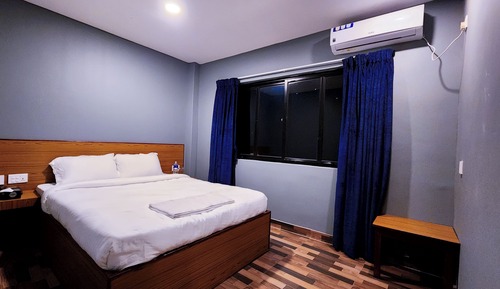 Deluxe Double Room, City View