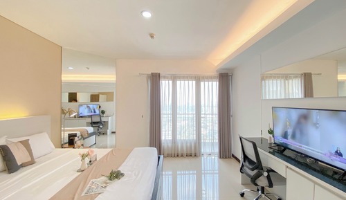 Deluxe Studio