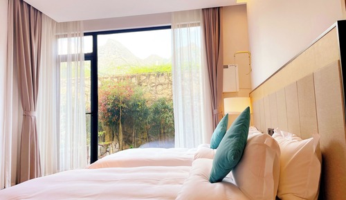 Economy Twin Room, Multiple Beds, Private Bathroom, Courtyard View