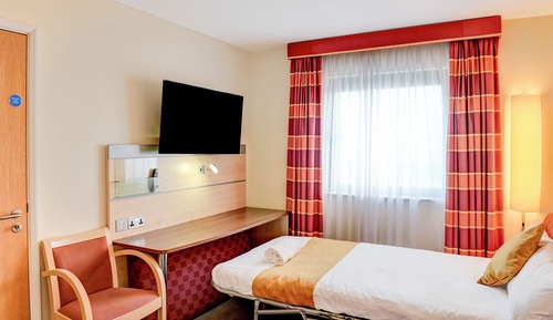 Family Room, Multiple Beds