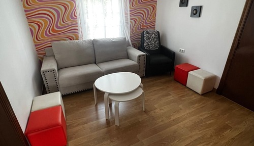 Deluxe Studio