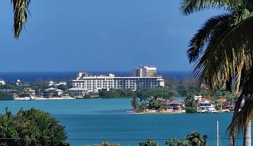 Luxury Villa, 3 Bedrooms, Balcony, Sea View