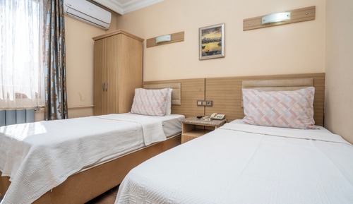 Standard Twin Room, 2 Twin Beds, City View