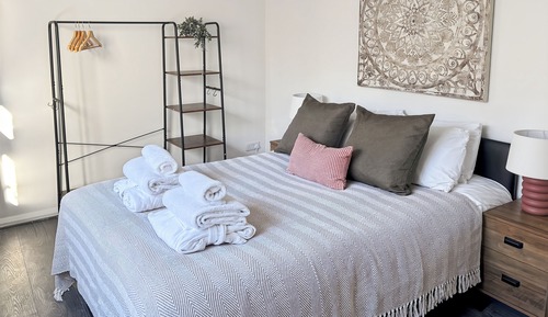 House, 1 Bedroom, Terrace, Garden View
