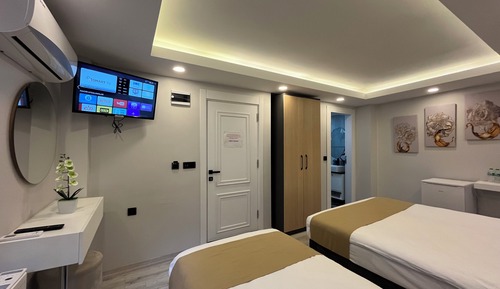 Economy Triple Room