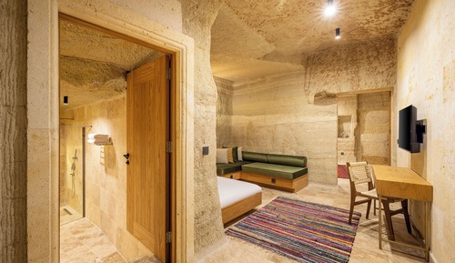 Traditional Suite