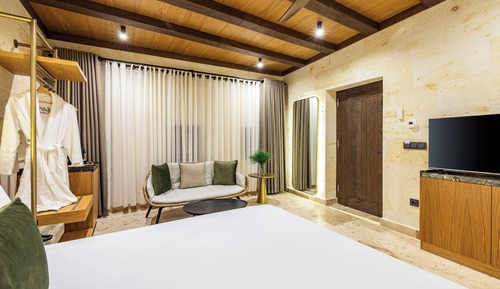 Superior Double Room, Non Smoking, Private Bathroom