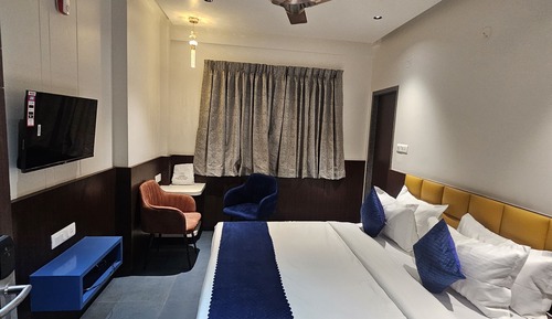 Deluxe Double Room, City View