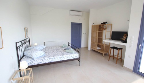 Apartment, Smoking