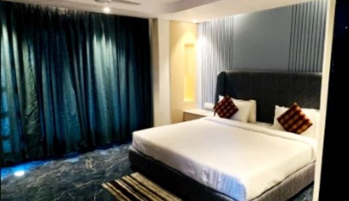 Executive Double Room, City View