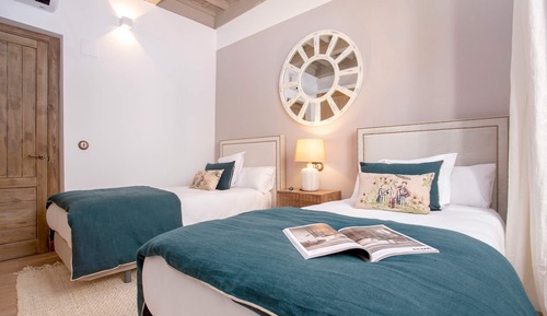 Apartment (2 Bedrooms)