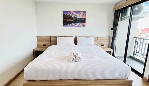 Luxury Single Room, City View
