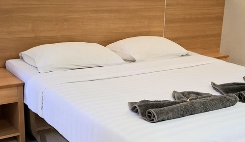 Junior Double Room, 1 King Bed, Balcony, Garden View