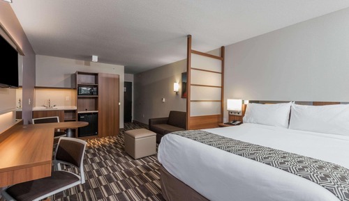 Studio Suite, 1 Queen Bed, Non Smoking