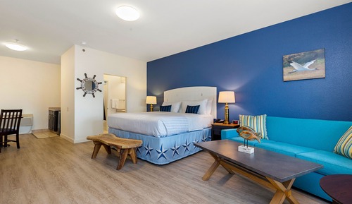 Standard Room, 1 King Bed
