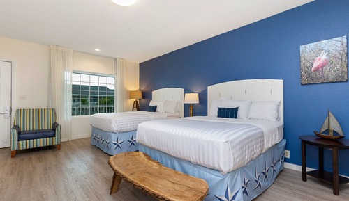 Deluxe Room, 2 Queen Beds, Kitchenette
