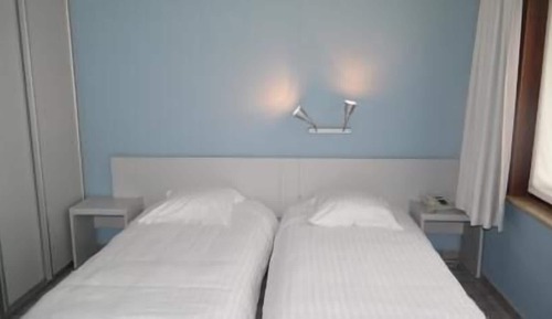 Basic Twin Room