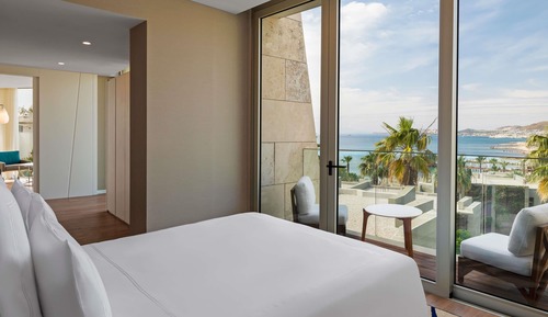 Family Suite, 1 King Bed, Sea View
