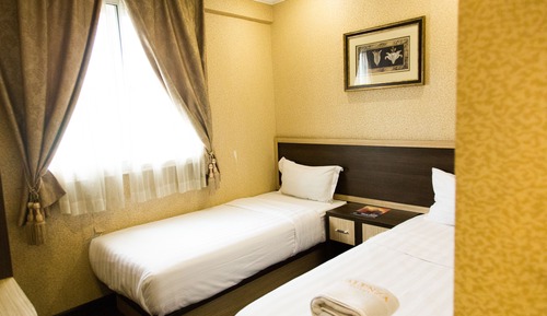 Deluxe Twin Room (2 Single Beds, With Window)