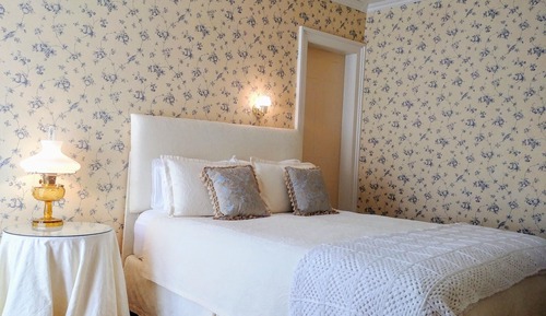 Classic Room, 1 Queen Bed