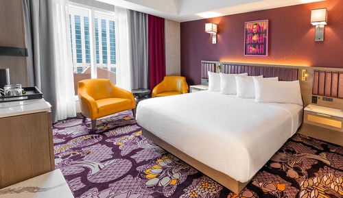 Room, 1 King Bed, City View