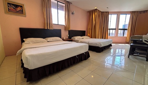 Family Quadruple Room, 2 Queen Beds