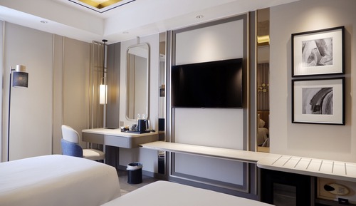 Executive Room, 1 Double or 2 Twin Beds