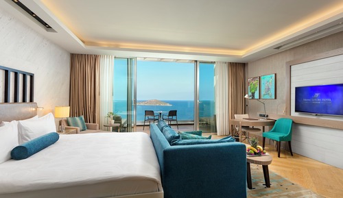Deluxe King Room with Sea View