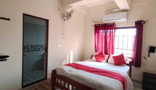 Deluxe Room, City View