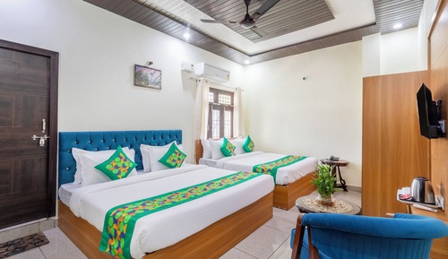 Deluxe Room, Garden View