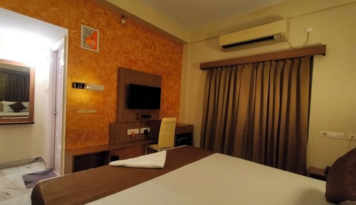Deluxe Double Room, Balcony, City View