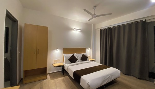 Superior Double Room, City View
