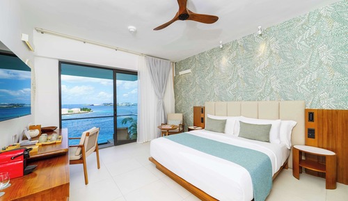 Superior Room, Connecting Rooms, Oceanfront