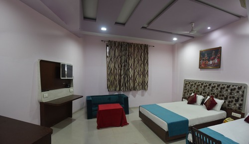 Deluxe Double or Twin Room