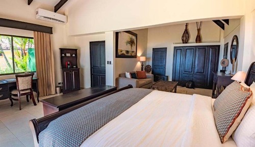 Deluxe Bungalow