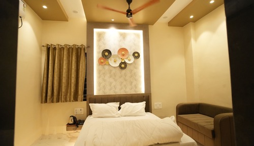 Luxury Room, Refrigerator, City View
