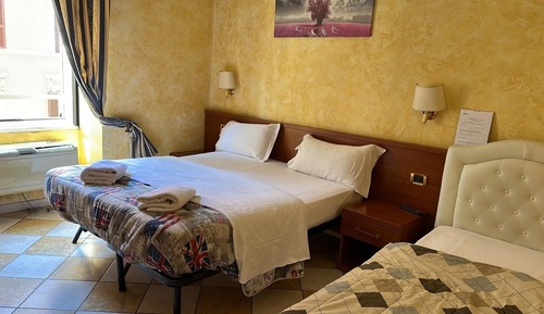 Standard Triple Room, City View