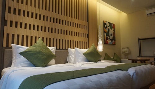 Suite, 2 Twin Beds, Non Smoking