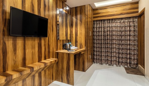 Deluxe Double Room, 1 King Bed, City View