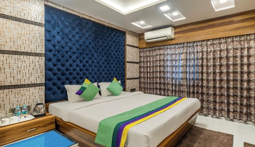 Standard Double Room, City View